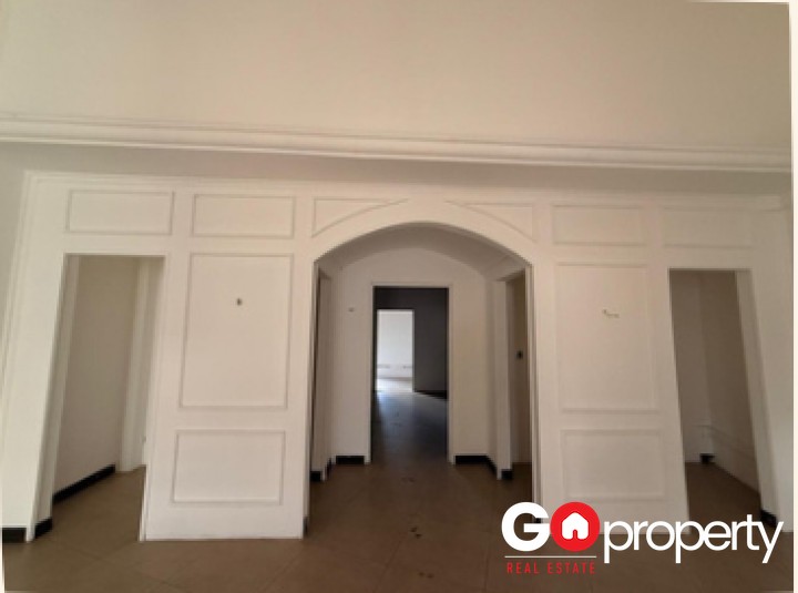 Alquiler de Local Comercial en Plaza Itscatzu - Escazu